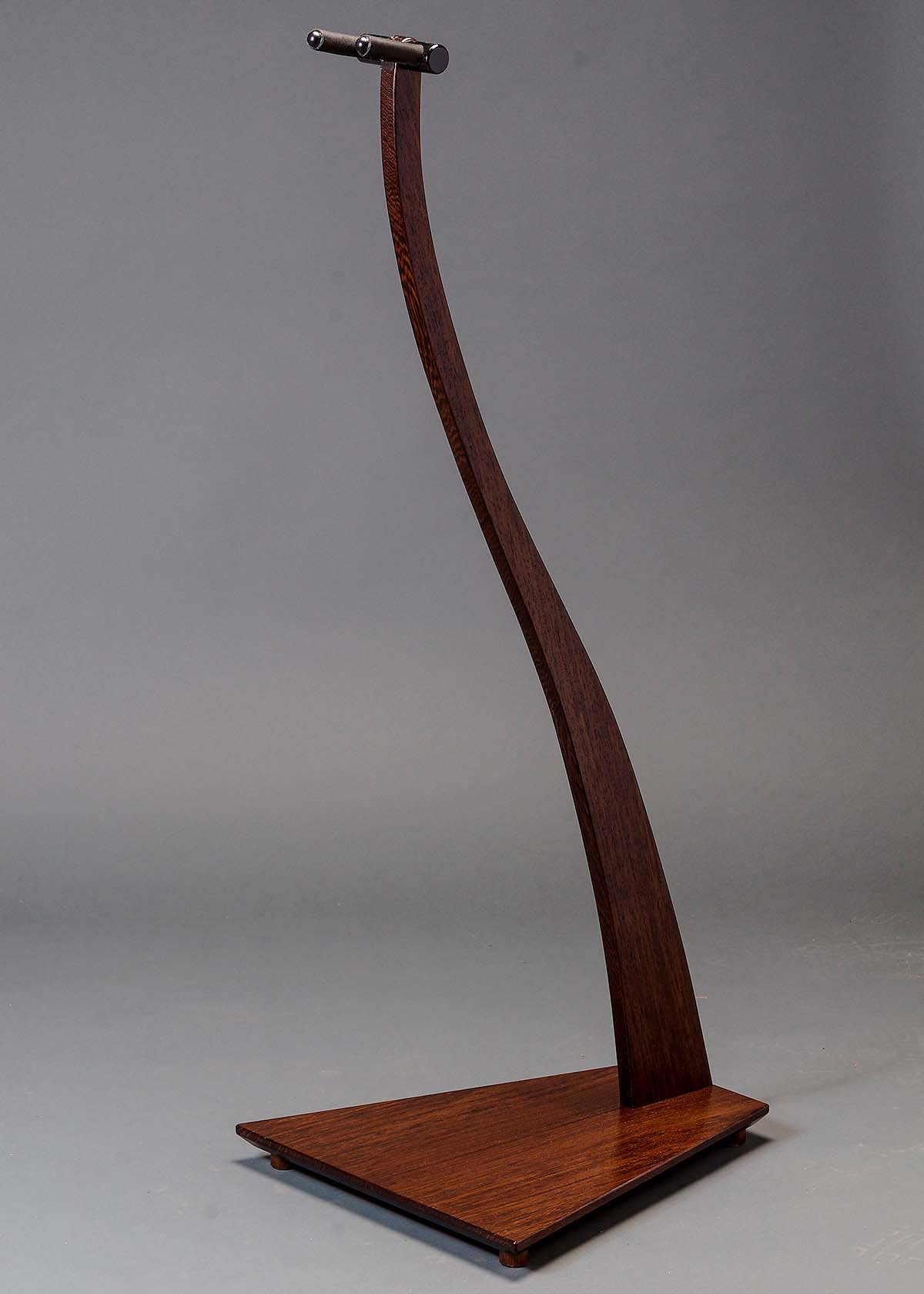 SM Guitar Stand in Wenge